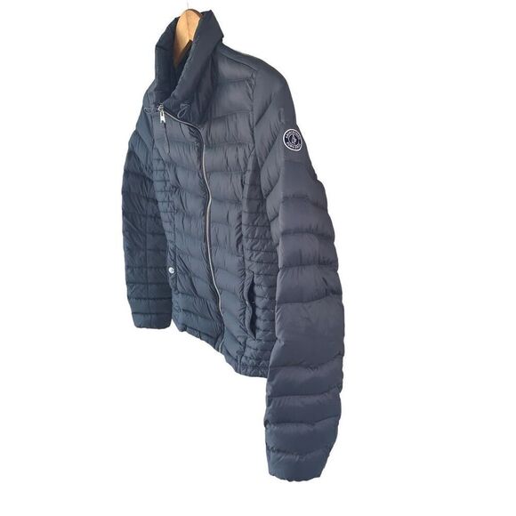 Abercrombie & Fitch Down Series Lightweight Puffer Jacket - Picture 5 of 10